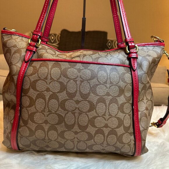 LOW START Coach Peyton Signature Monogram Pocket Tote - Picture 5 of 14
